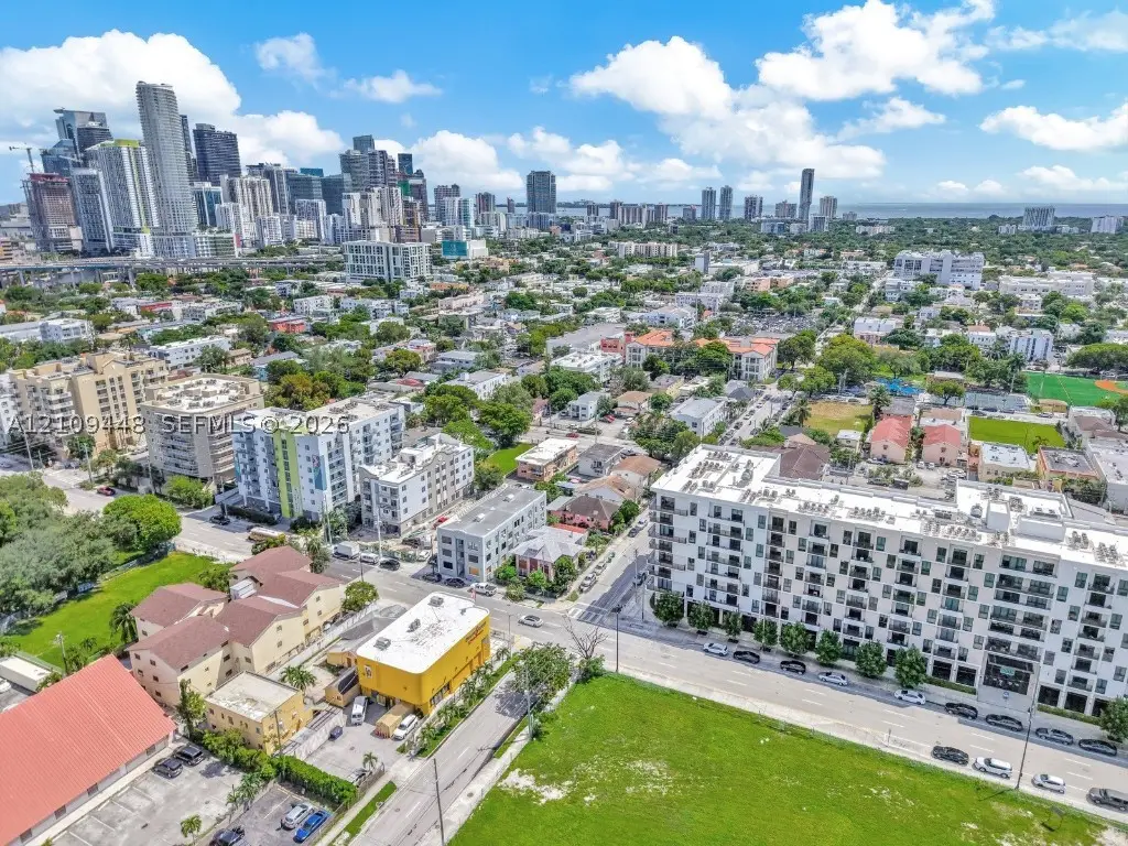 676 SW 1st St, Miami, FL 33130 - #1