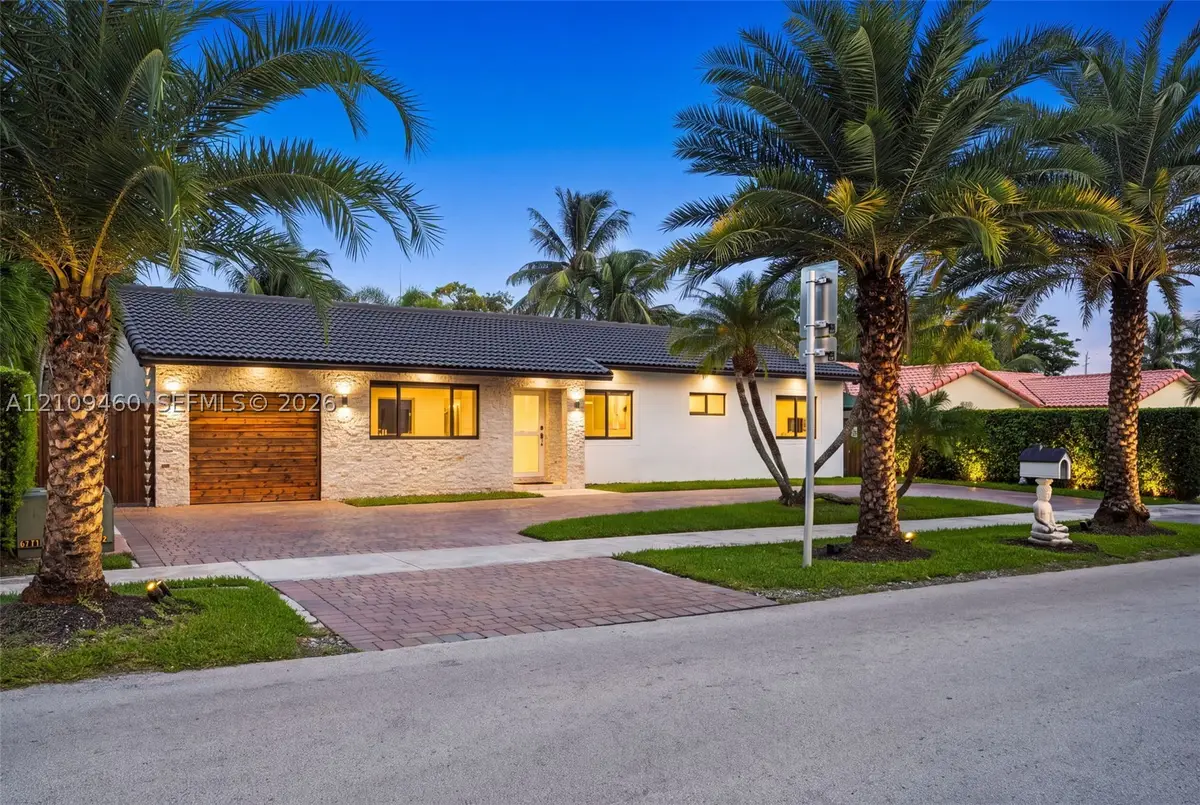15245 SW 99th Ct, Miami, FL 33157 - #1