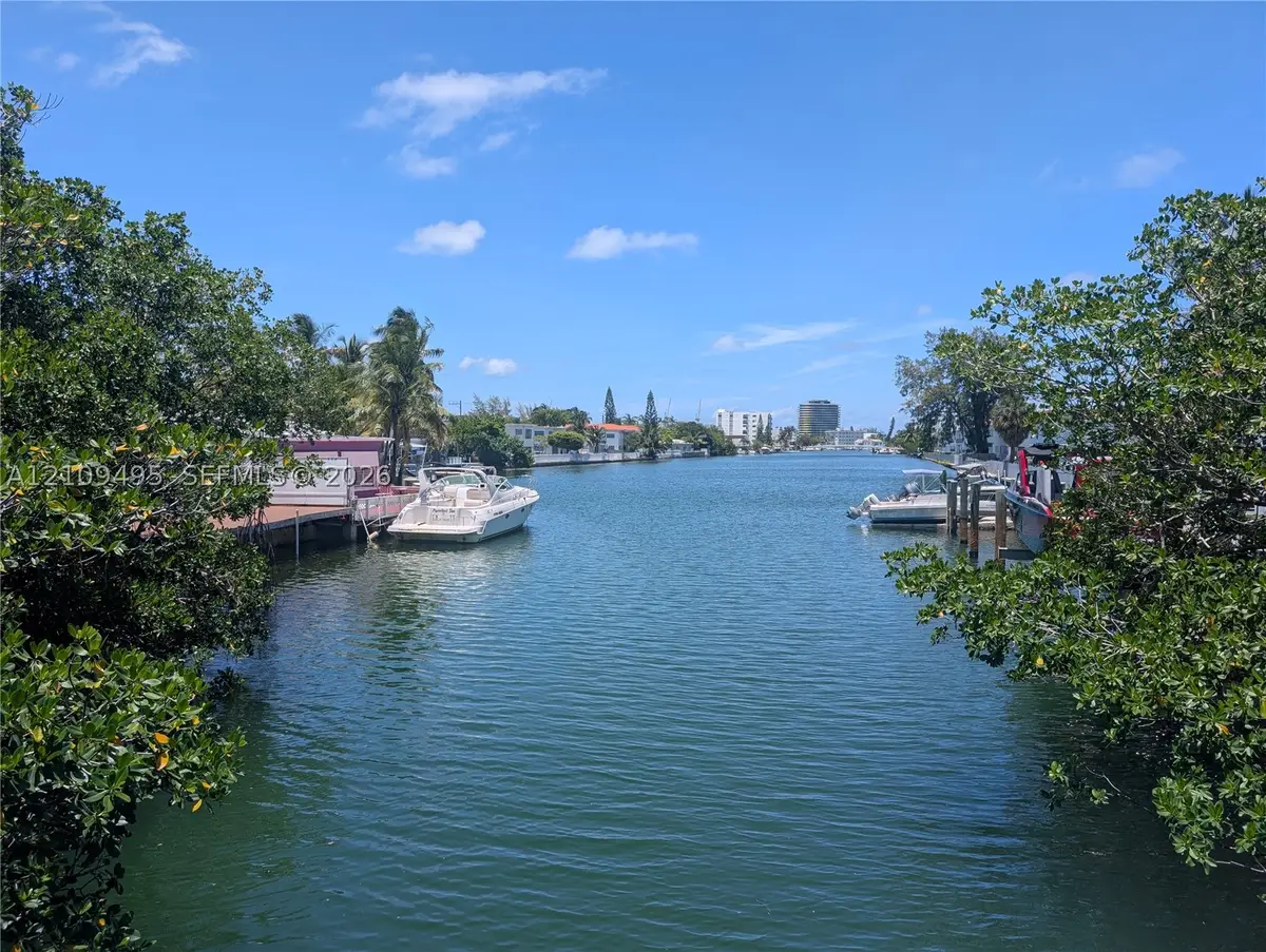 7751 Hawthorne Ave, Miami Beach, FL 33141 - #1