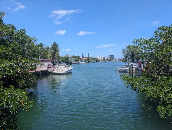 7751 Hawthorne Ave, Miami Beach, FL 33141