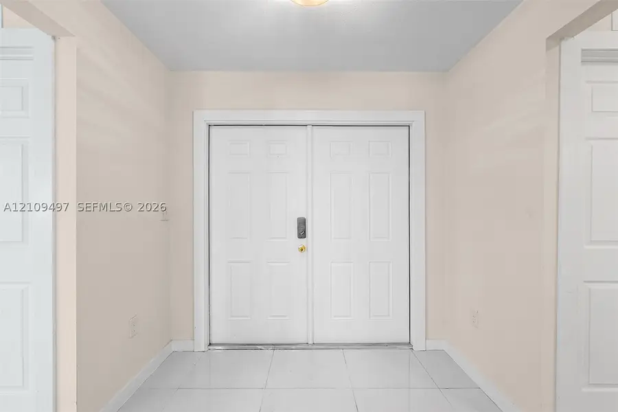 829 SW 5th St, Homestead, FL 33030 - #3