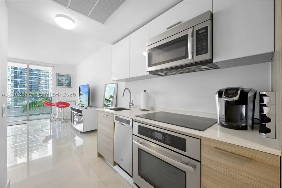 1300 Brickell Bay Dr #1600, Miami, FL 33131 - #3
