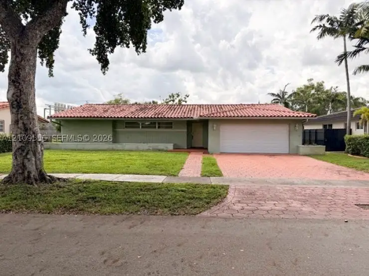 7140 Bamboo St, Miami Lakes, FL 33014 - #1