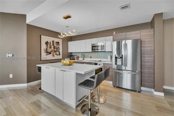 1010 SW 2nd Ave #2201, Miami, FL 33130