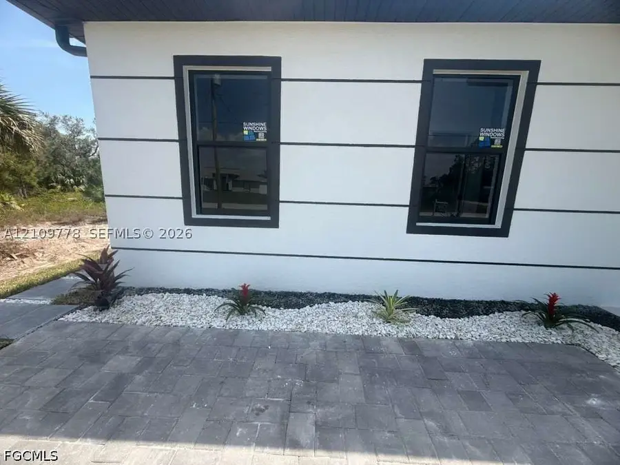 717 Devon St, Lehigh Acres, FL 33974 - #3