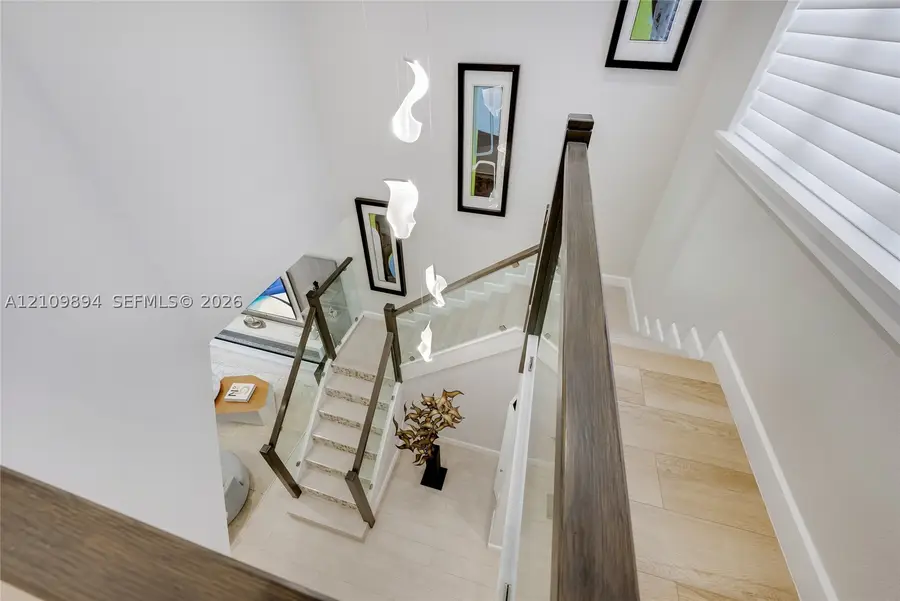 1366 W Harbor Vw W, Hollywood, FL 33019 - #2