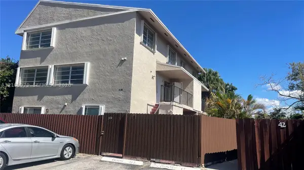 15675 SW 82nd Cir Ln #3-10, Miami, FL 33193