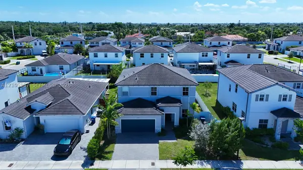 12740 SW 214th Ter, Miami, FL 33177
