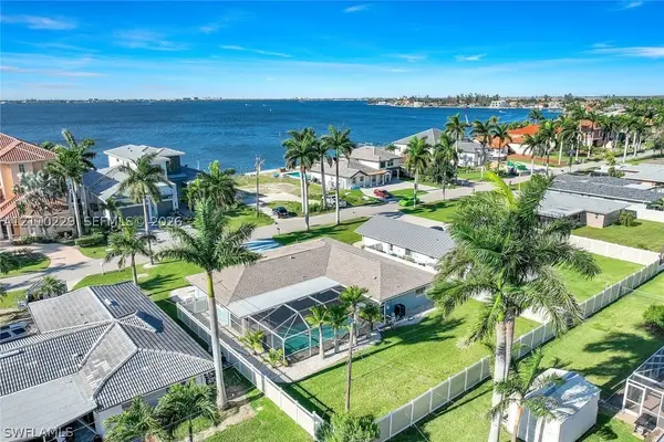 355 Bayshore Dr., Cape Coral, FL 33904