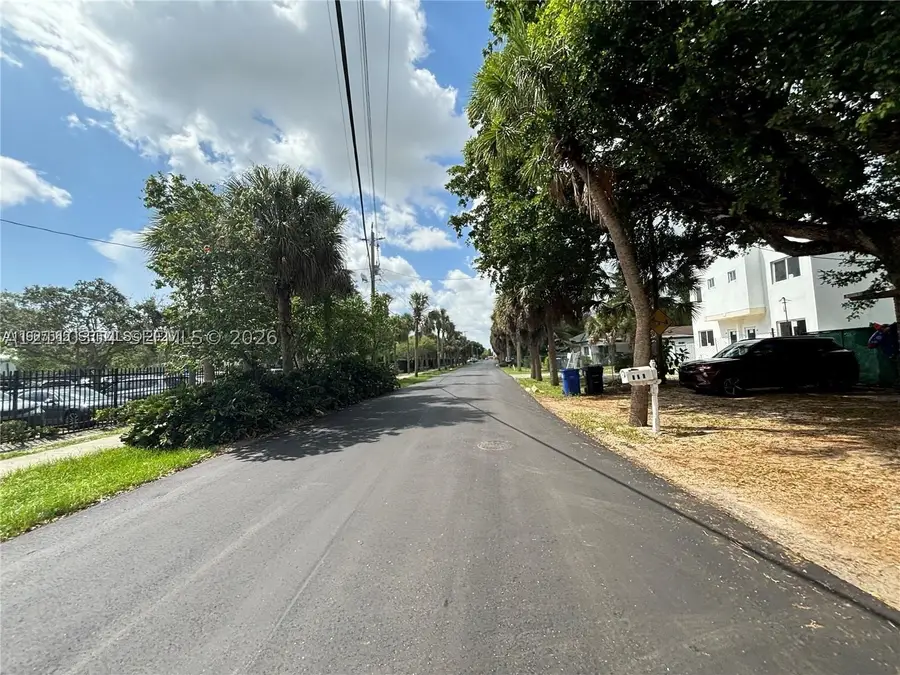 729 NW 19th Ave, Fort Lauderdale, FL 33311 - #3