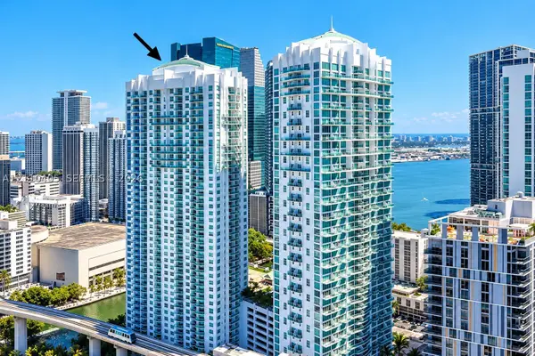 31 SE 5th St #3516, Miami, FL 33131