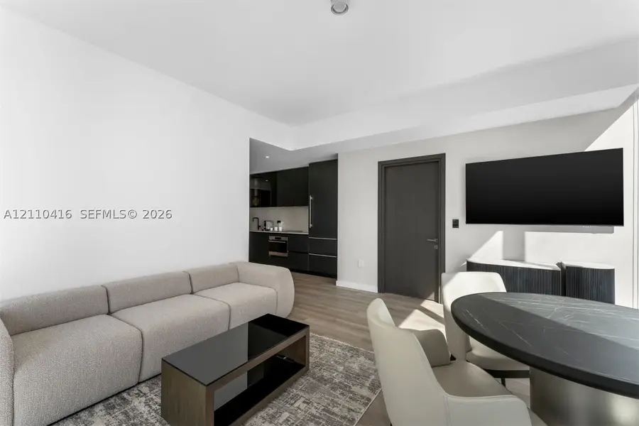 20 NE 11 #4208, Miami, FL 33132 - #3