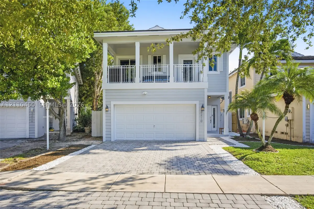 3210 SE 3rd Dr, Homestead, FL 33033 - #1