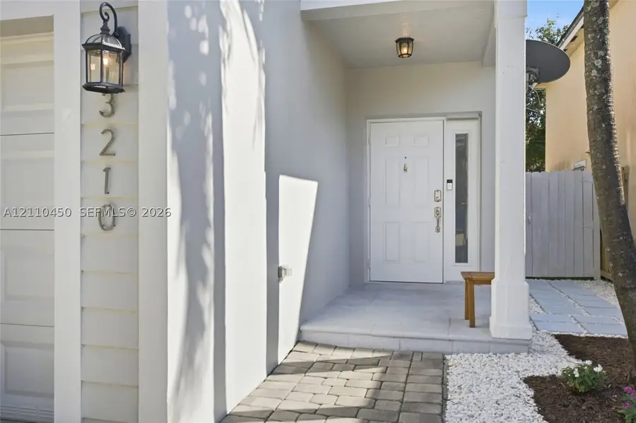 3210 SE 3rd Dr, Homestead, FL 33033 - #3