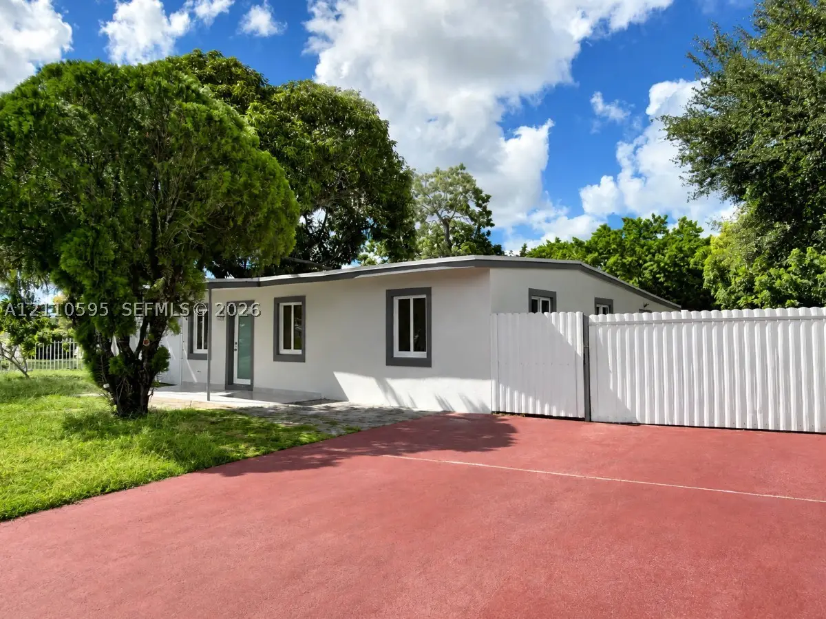 2125 NW 158th St, Miami Gardens, FL 33054 - #1