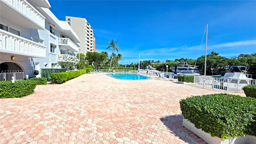 100 Edgewater Dr #115, Coral Gables, FL 33133 - #3