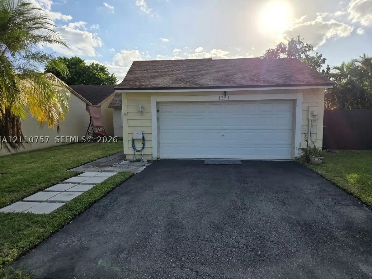 1354 Pelican Ct, Homestead, FL 33035 - #1