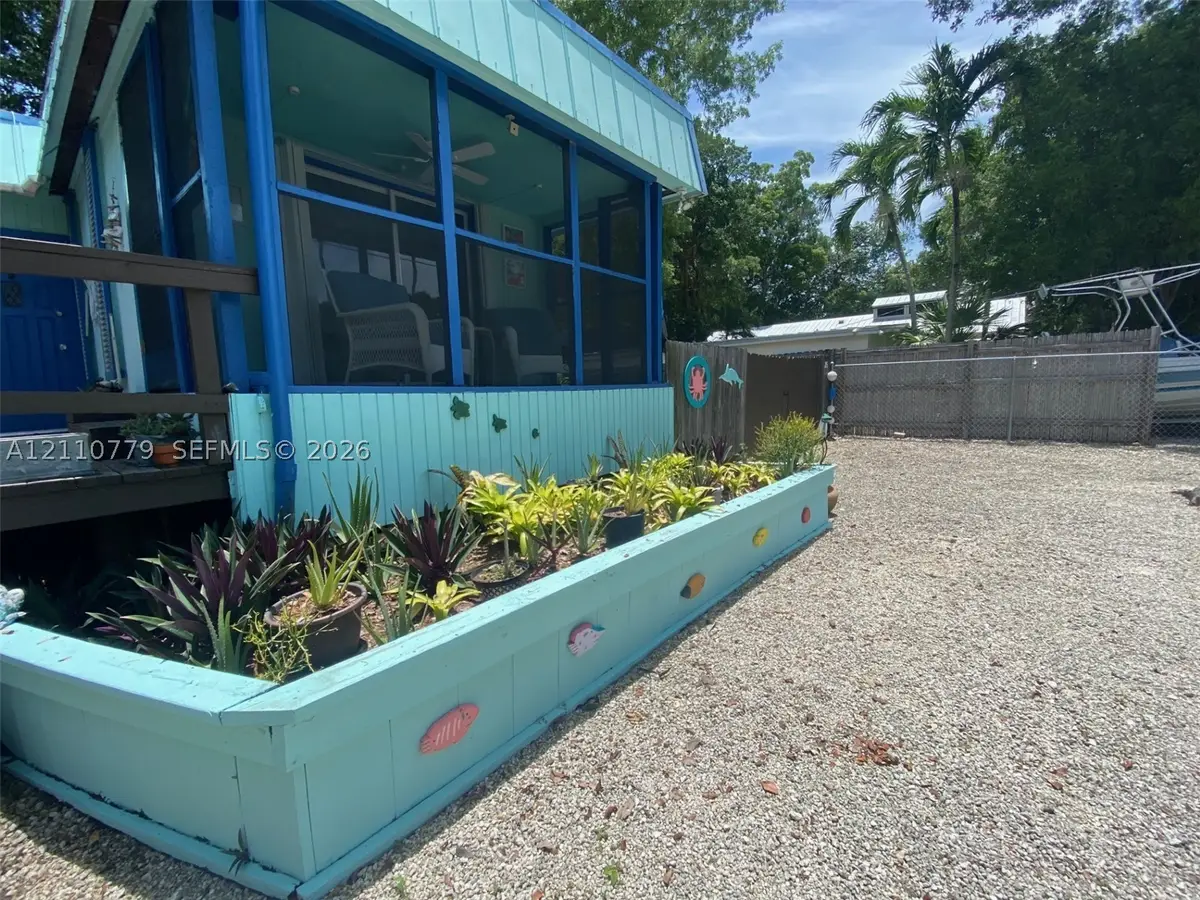 35 Dolphin Rd, Key Largo, FL 33037 - #1
