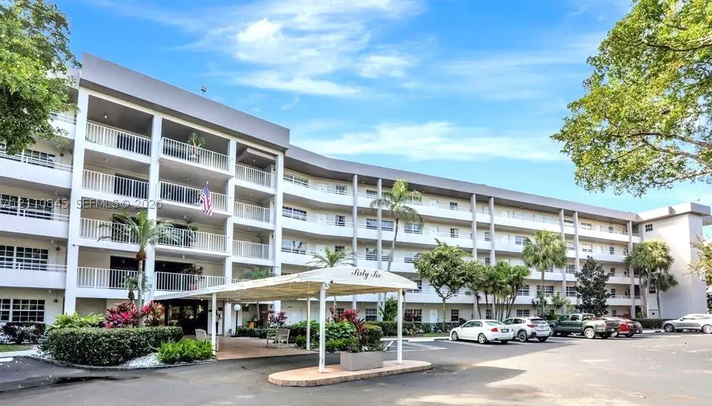 565 Oaks Ln #410, Pompano Beach, FL 33069 - #1