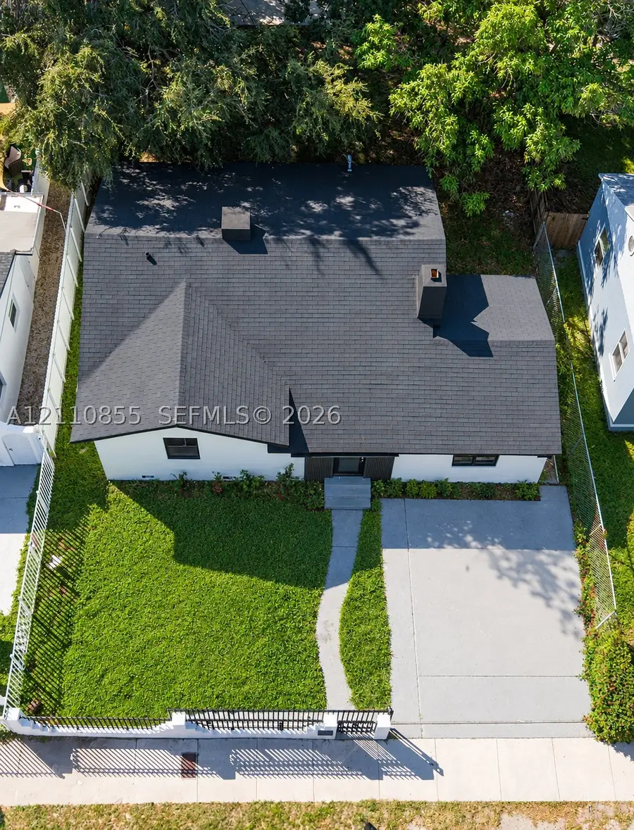 854 NW 76th St, Miami, FL 33150 - #3