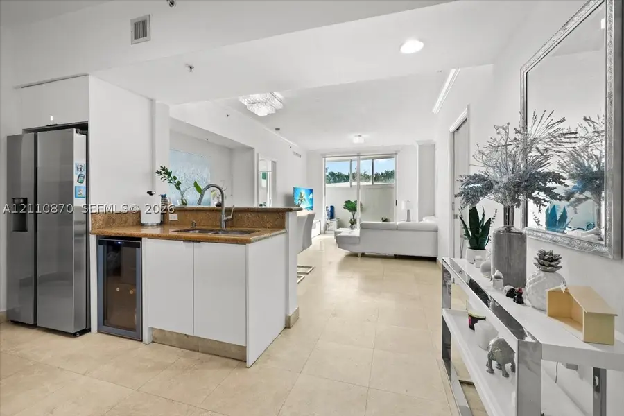 1755 E Hallandale Beach Blvd #MEZ5E, Hallandale Beach, FL 33009 - #2