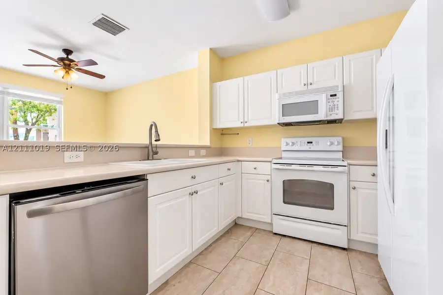 230 SE 29th Ave #1, Homestead, FL 33033 - #2