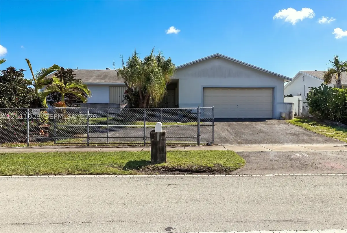 26201 SW 132nd Ave, Homestead, FL 33032 - #1