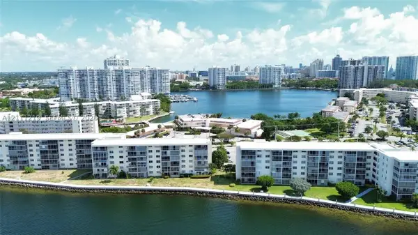 2920 Point East Dr #N311, Aventura, FL 33160