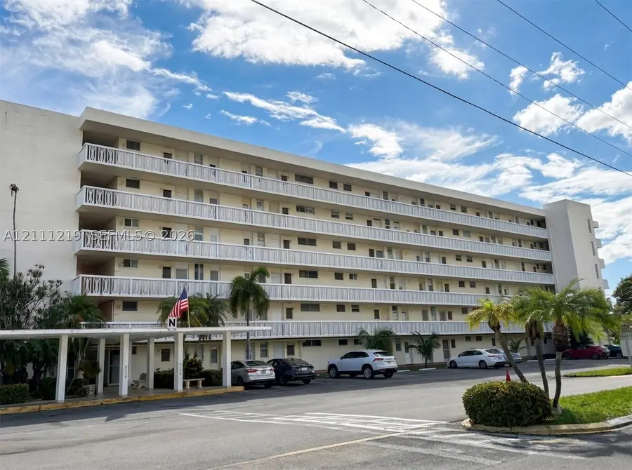 2920 Point East Dr #N311, Aventura, FL 33160 - #3