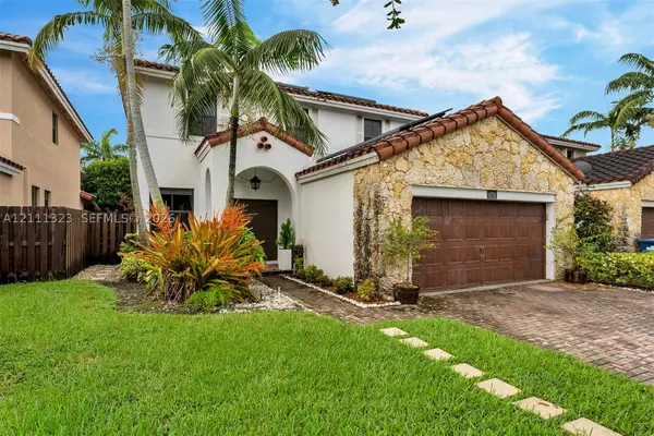 9770 NW 10th St, Miami, FL 33172