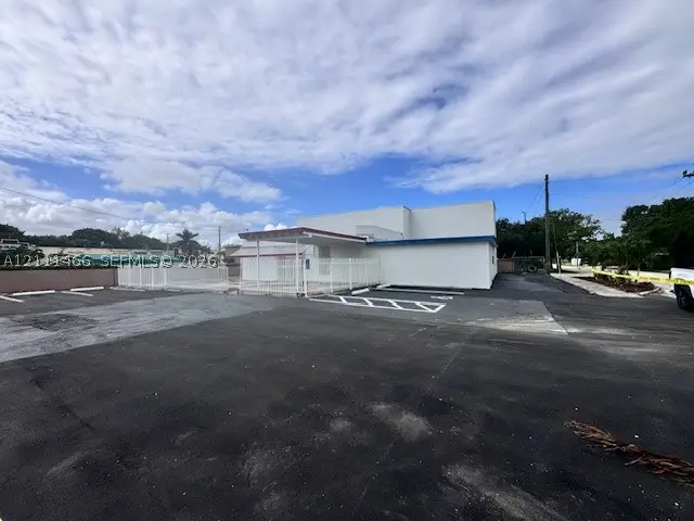 17690 NW 27th Ave, Miami Gardens, FL 33056 - #2