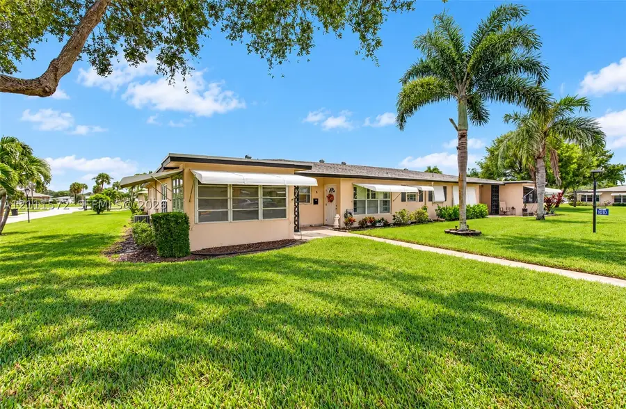 1010 E Circle Ter E #A, Delray Beach, FL 33445 - #3
