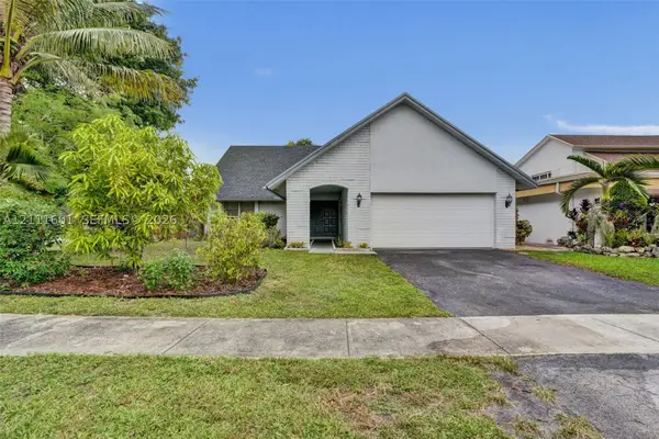 9381 NW 37th Ct, Sunrise, FL 33351
