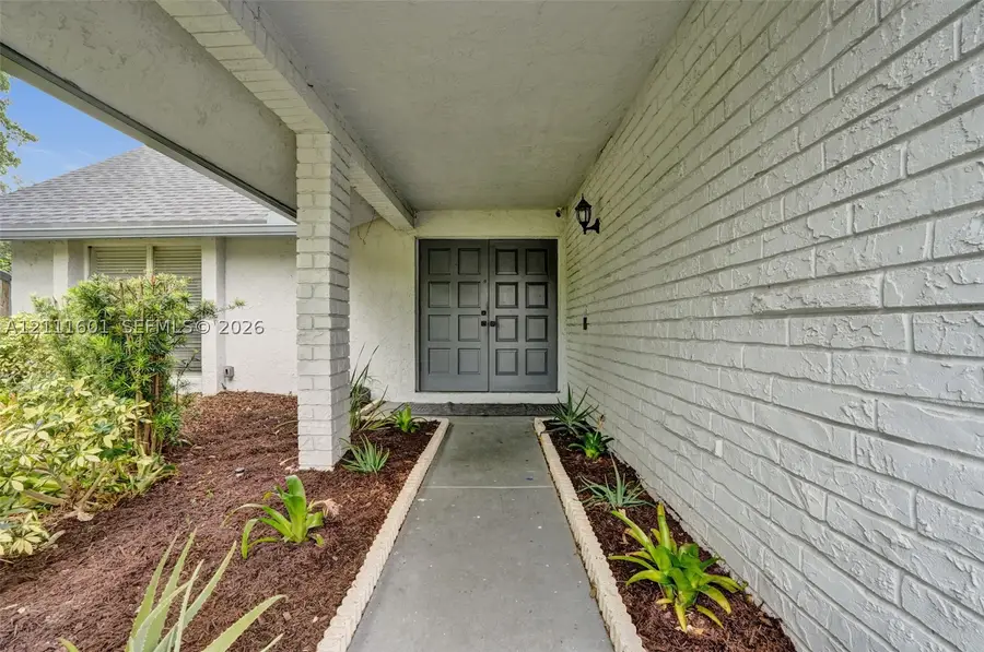 9381 NW 37th Ct, Sunrise, FL 33351 - #2