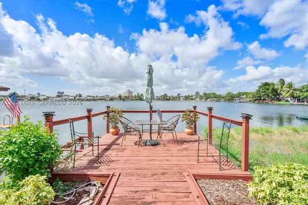 7120 W 17th Ct, Hialeah, FL 33014