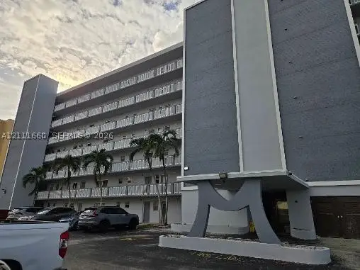 500 NE 12th Ave #108, Hallandale Beach, FL 33009 - #2