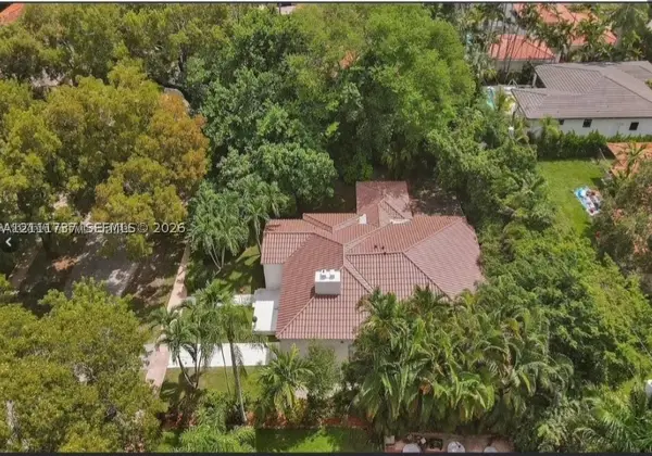 528 Sevilla Ave, Coral Gables, FL 33134
