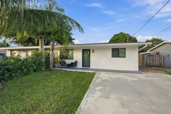 6971 SW 19th St, North Lauderdale, FL 33068