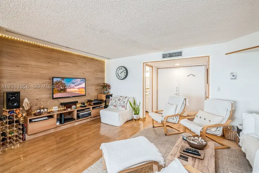 6423 Collins Ave #1602, Miami Beach, FL 33141 - #2