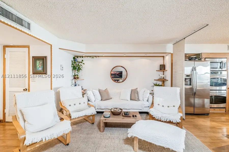 6423 Collins Ave #1602, Miami Beach, FL 33141 - #3