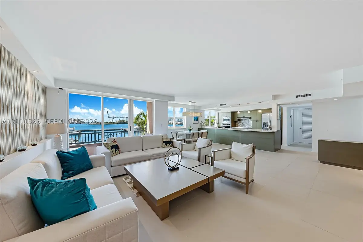 90 Alton Rd #TH-8, Miami Beach, FL 33139 - #1