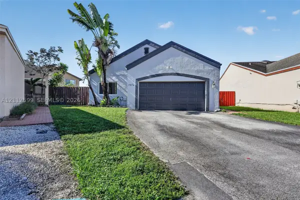 7974 NW 190th Ter, Hialeah, FL 33015