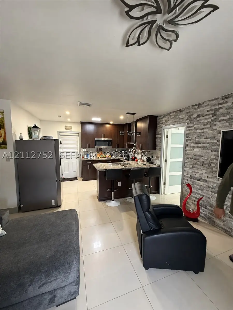 1210 N 71st Ave, Hollywood, FL 33024 - #2