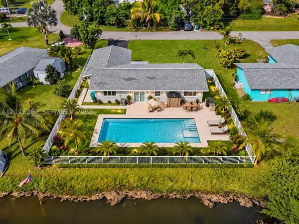 1206 NE 4th Ter, Cape Coral, FL 33909