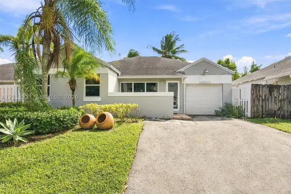 10340 SW 208th Ln, Cutler Bay, FL 33189