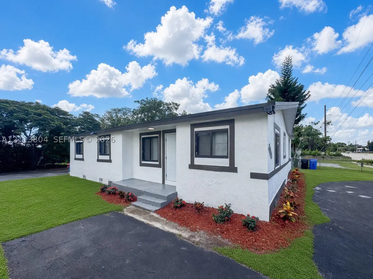 2300 NW 31st Ave, Fort Lauderdale, FL 33311 - #1