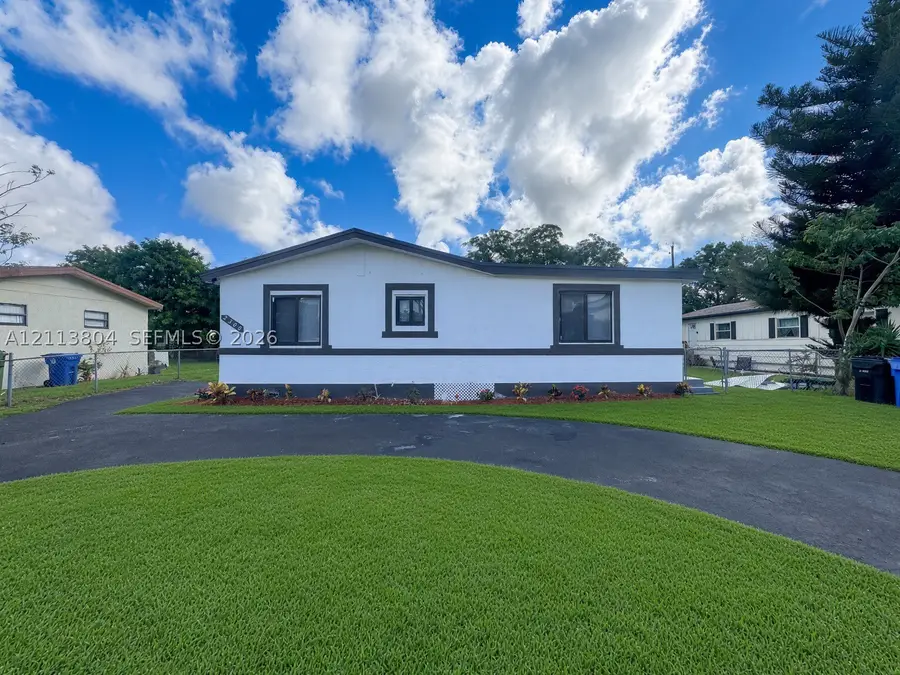 2300 NW 31st Ave, Fort Lauderdale, FL 33311 - #2