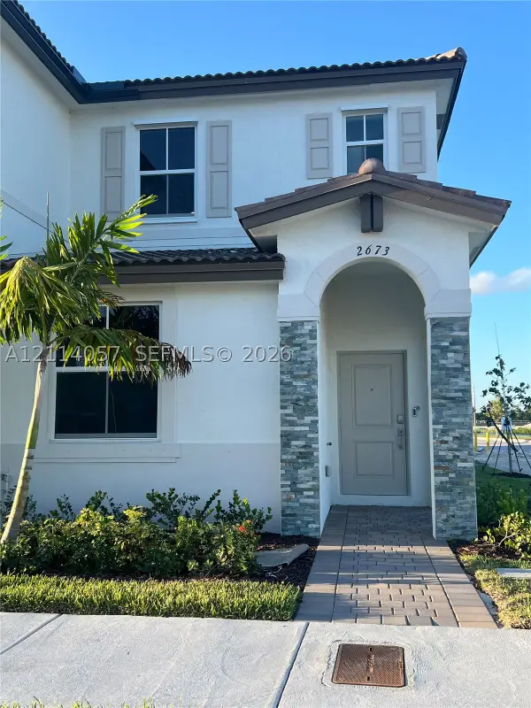 2673 SE 28th St, Homestead, FL 33035