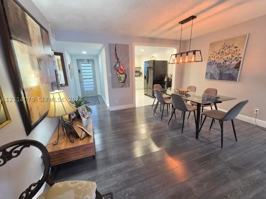 9241 Sunrise Lakes Blvd #109, Sunrise, FL 33322 - #1