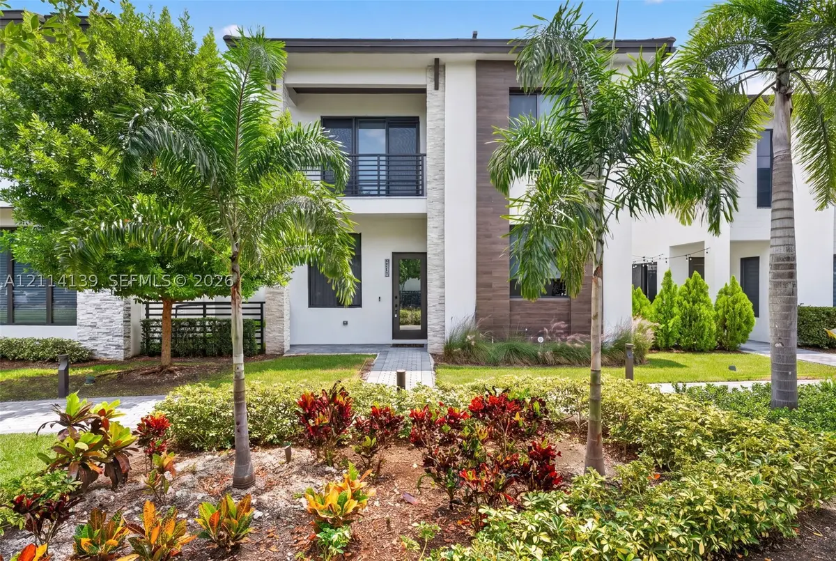 4438 NW 81st Ave, Doral, FL 33166 - #1